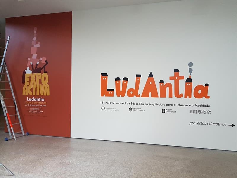 Instalación de rótulos sin luz en Pontevedra